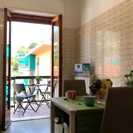Blue Daisy Apartment Rapallo